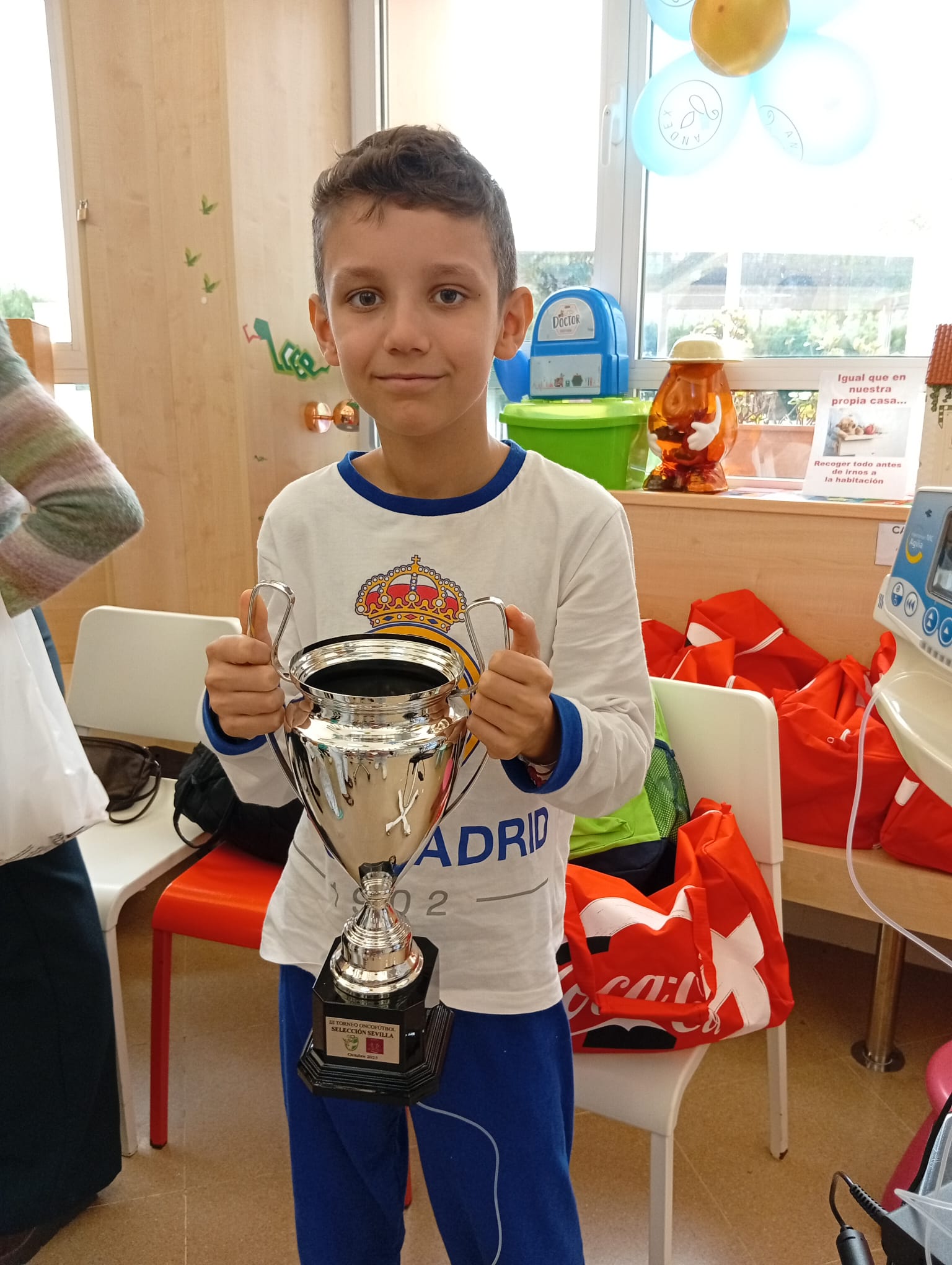 Entrega trofeos I Campeonato Oncofútbol