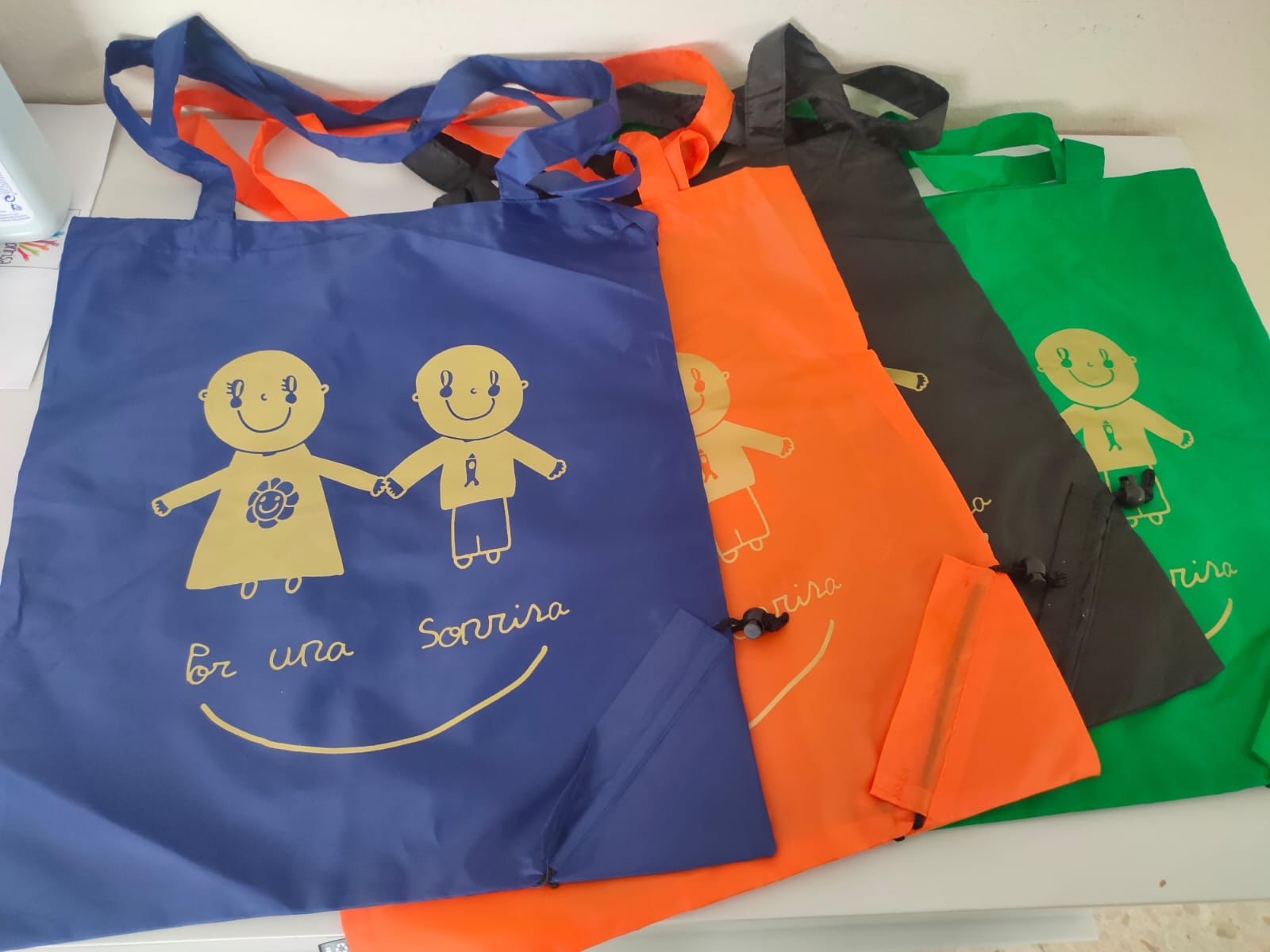 BOLSAS POR UNA SONRISA